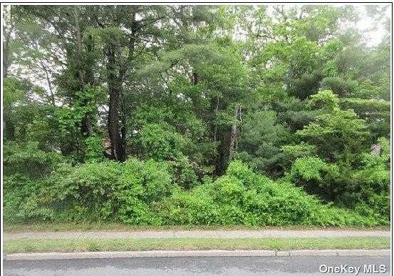 1 Acre of Land for Sale in Patchogue, New York