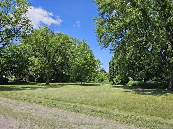 0.33 Acres of Residential Land for Sale in Mauston, Wisconsin