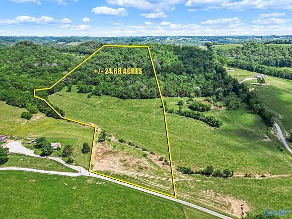 24.7 Acres of Agricultural Land for Sale in Fayetteville, Tennessee