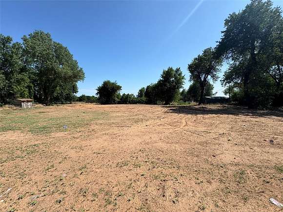 1 Acre of Residential Land for Sale in Chickasha, Oklahoma