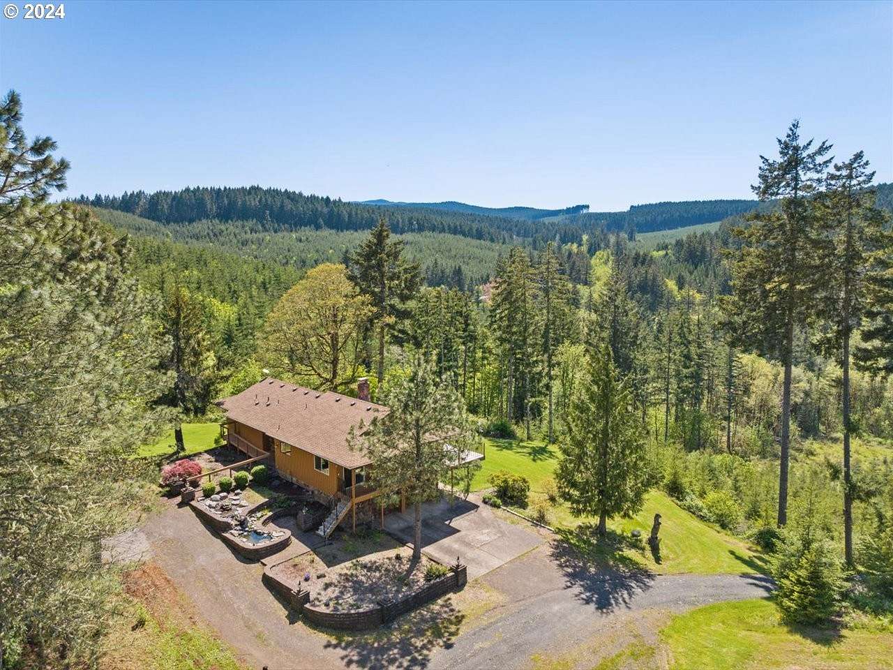 26.9 Acres of Land with Home for Sale in Philomath, Oregon