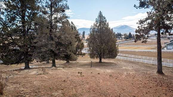 2.53 Acres of Residential Land for Sale in Klamath Falls, Oregon