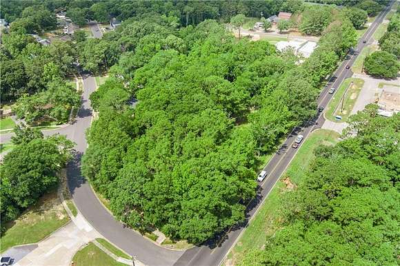 0.91 Acres of Commercial Land for Sale in Mobile, Alabama