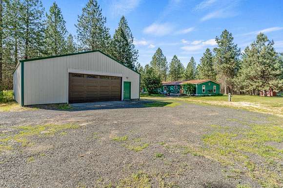 5.57 Acres of Residential Land with Home for Sale in Medical Lake, Washington