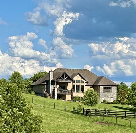 90.7 Acres of Agricultural Land with Home for Sale in Lexington, Kentucky