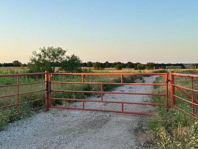 4 Acres of Residential Land for Sale in Bowie, Texas