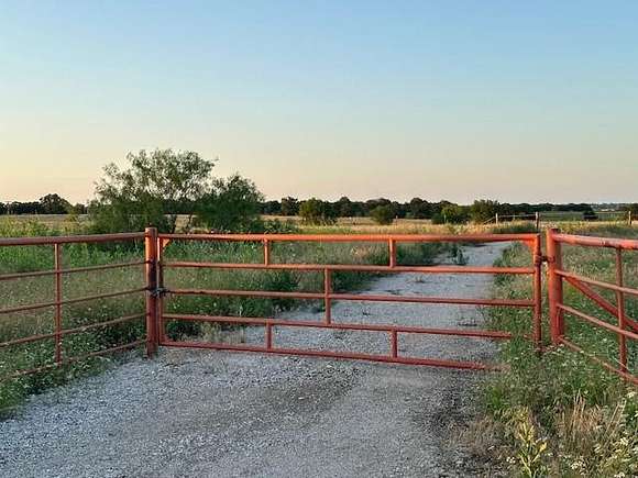 4.015 Acres of Residential Land for Sale in Bowie, Texas