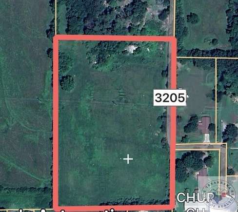 9.7 Acres of Land for Sale in De Kalb, Texas