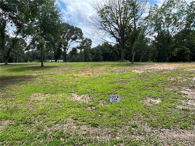 1.34 Acres of Residential Land for Sale in Pineville, Louisiana