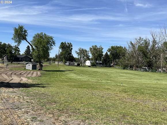 2 Acres of Residential Land for Sale in Hermiston, Oregon