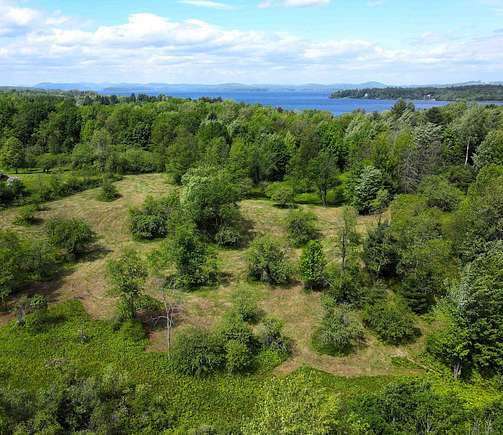 3.5 Acres of Residential Land for Sale in Newport, Vermont