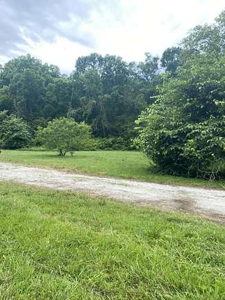 29.8 Acres of Land for Sale in Ringgold, Georgia