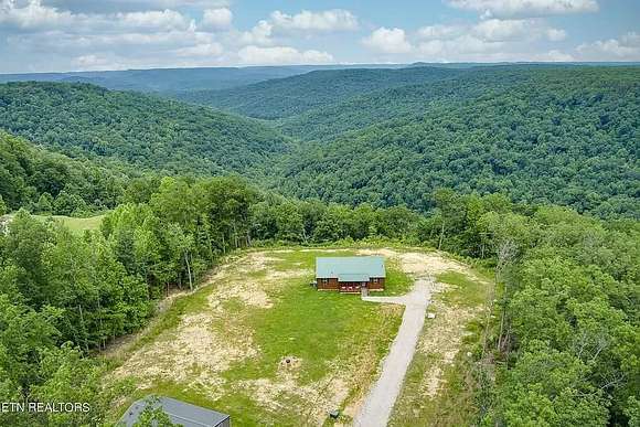 5.14 Acres of Residential Land with Home for Sale in Sparta, Tennessee