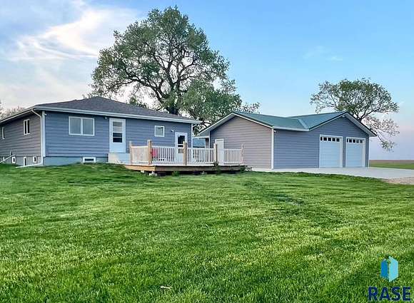 4.1 Acres of Residential Land with Home for Sale in Flandreau, South Dakota