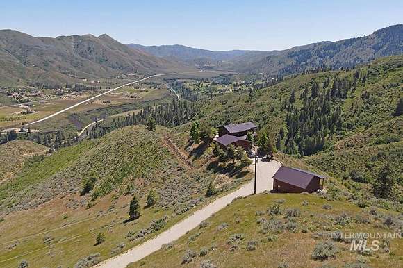 26.1 Acres of Land with Home for Sale in Boise, Idaho