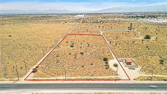 2.5 Acres of Commercial Land for Sale in Hesperia, California