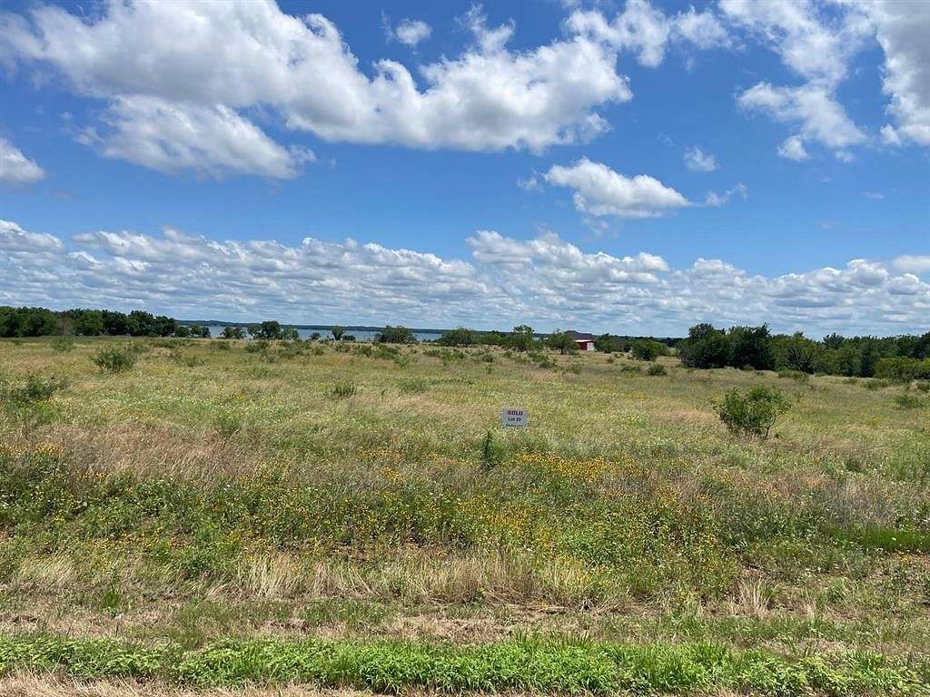 1.2 Acres of Residential Land for Sale in Corsicana, Texas