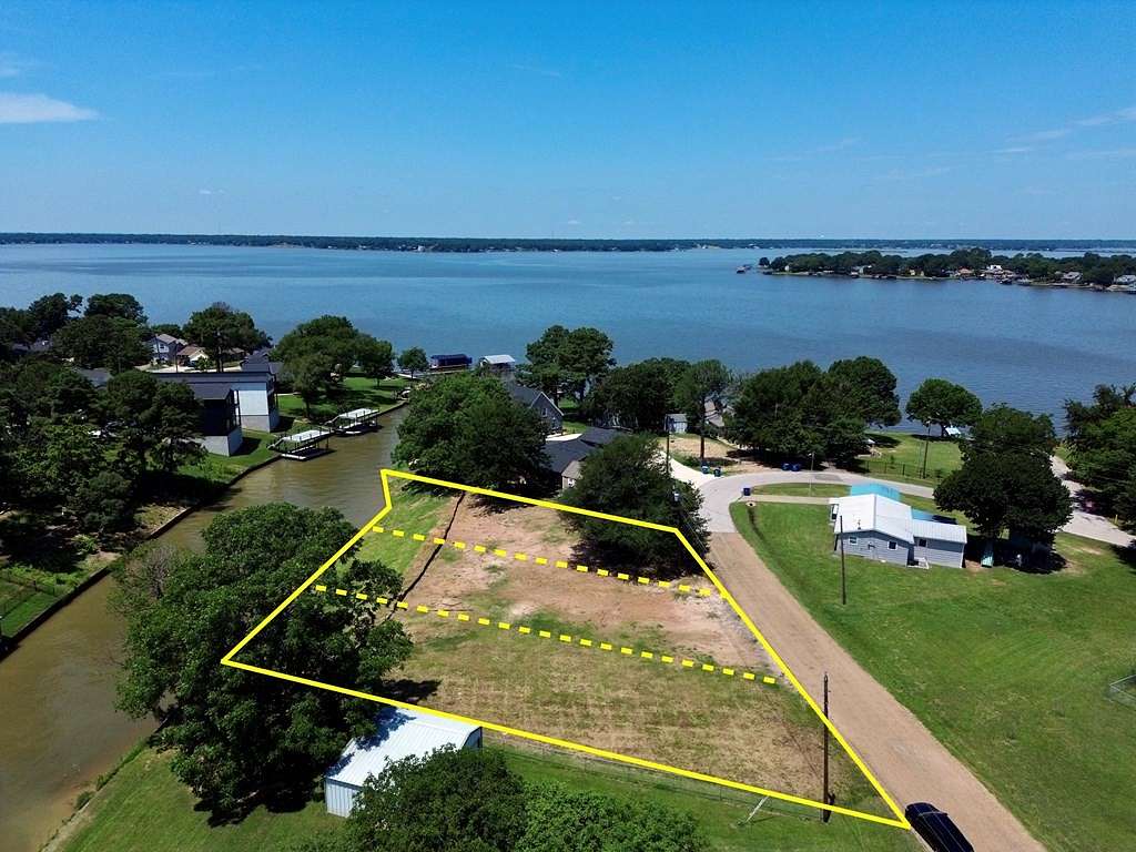 0.27 Acres of Residential Land for Sale in Gun Barrel City, Texas