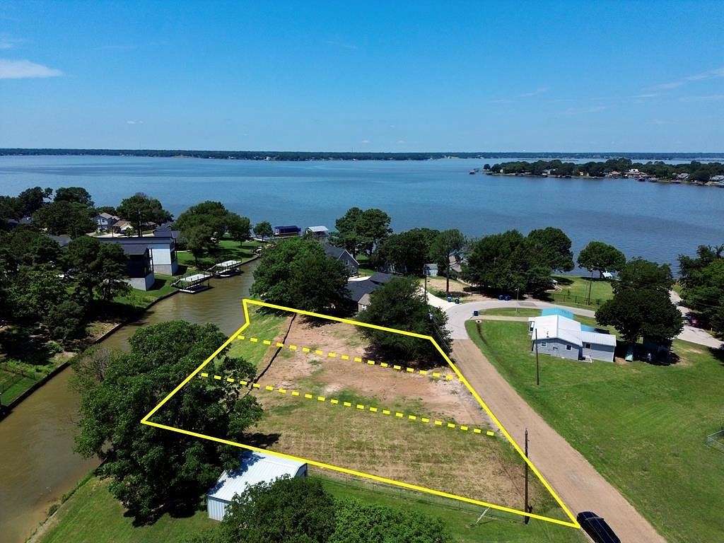 0.27 Acres of Land for Sale in Gun Barrel City, Texas