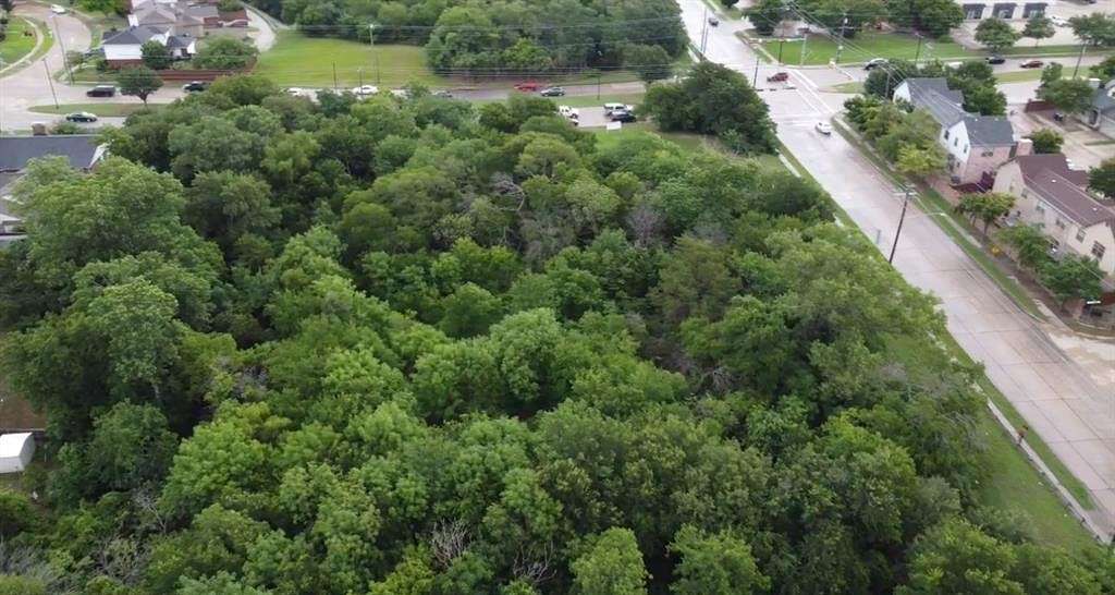 2.5 Acres of Land for Sale in Garland, Texas