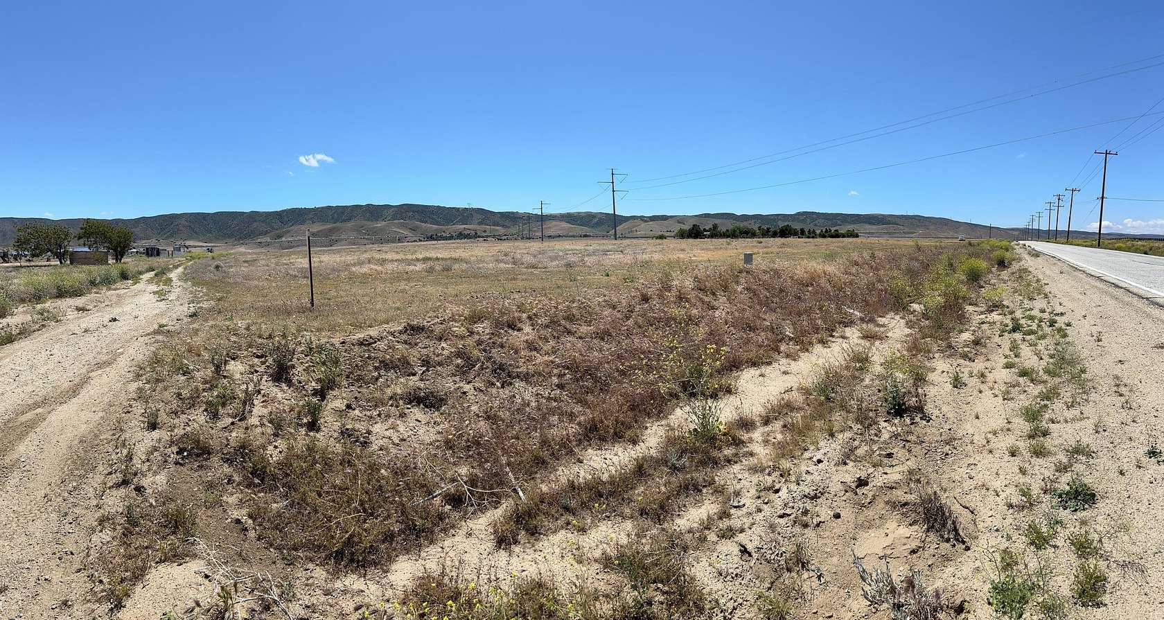 19.4 Acres of Land for Sale in Del Sur, California