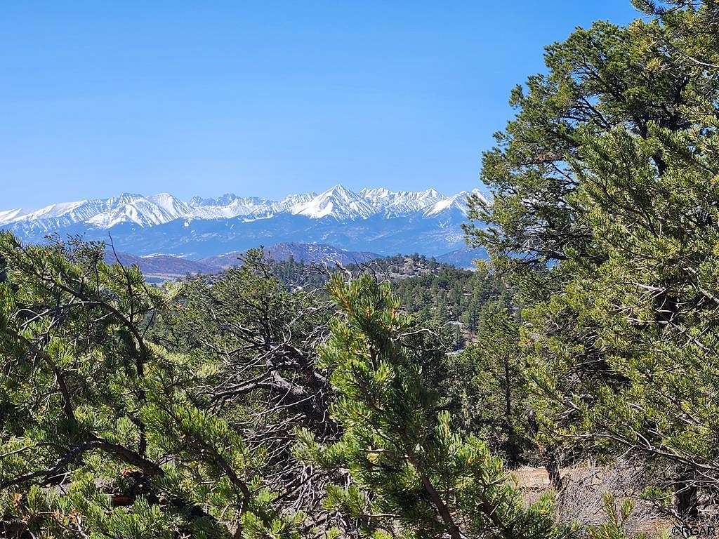 5.4 Acres of Land for Sale in Cotopaxi, Colorado