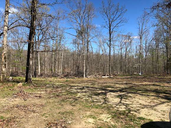 6 Acres of Land for Sale in Poplar Bluff, Missouri