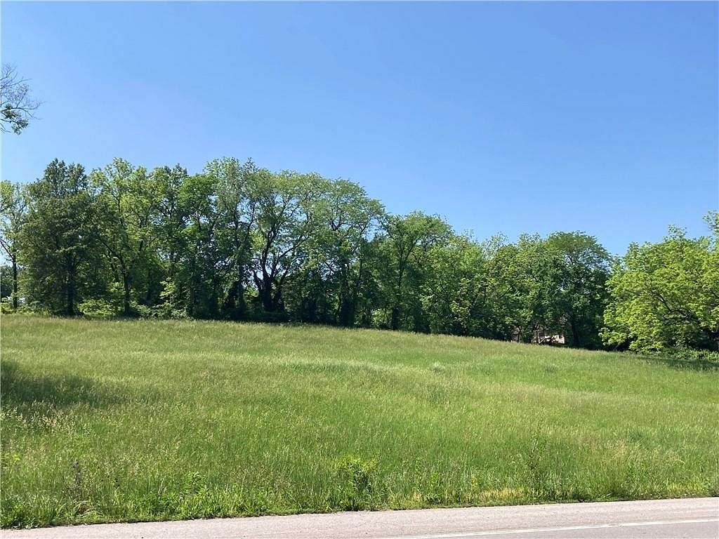 7.9 Acres of Land for Sale in Excelsior Springs, Missouri