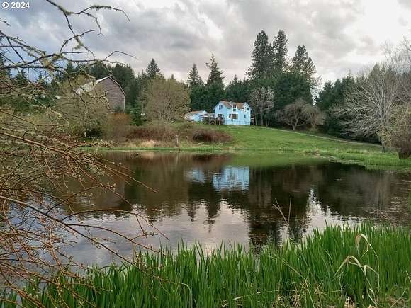 33.32 Acres of Land with Home for Sale in Colton, Oregon