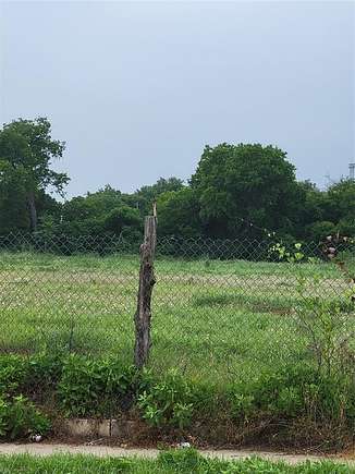 1.001 Acres of Residential Land for Sale in Dallas, Texas