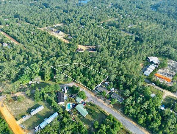 0.94 Acres of Residential Land for Sale in DeFuniak Springs, Florida