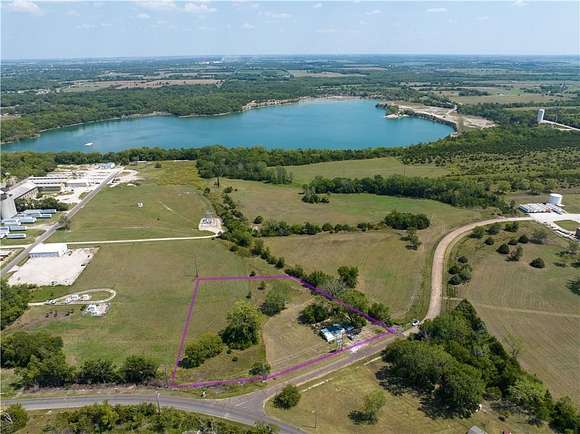 2.2 Acres of Residential Land for Sale in Iola, Kansas