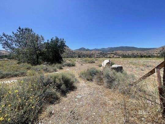 10 Acres of Land for Sale in Lake Isabella, California