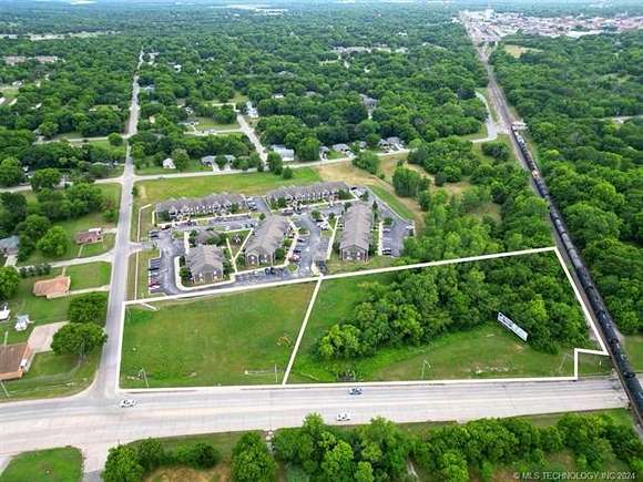 1.5 Acres of Commercial Land for Sale in Ardmore, Oklahoma