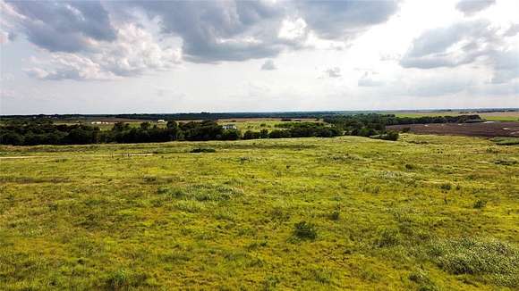 12.47 Acres of Land for Sale in Abbott, Texas
