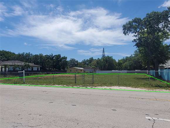 0.43 Acres of Mixed-Use Land for Sale in Miami, Florida