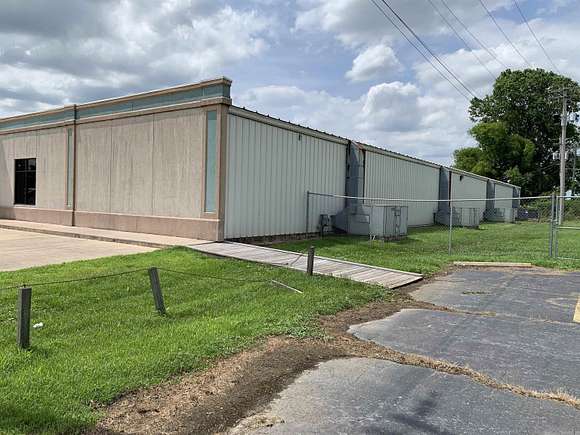 3.3 Acres of Improved Commercial Land for Sale in Pine Bluff, Arkansas