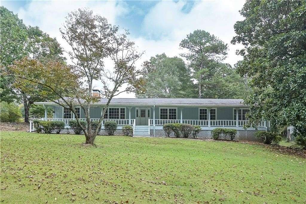 3 Acres of Residential Land with Home for Sale in Winston, Georgia