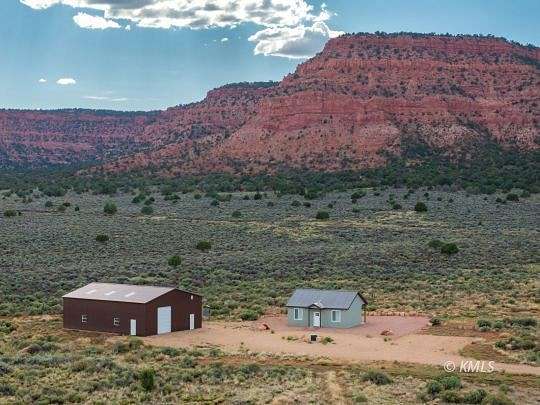 10 Acres of Residential Land with Home for Sale in Kanab, Utah