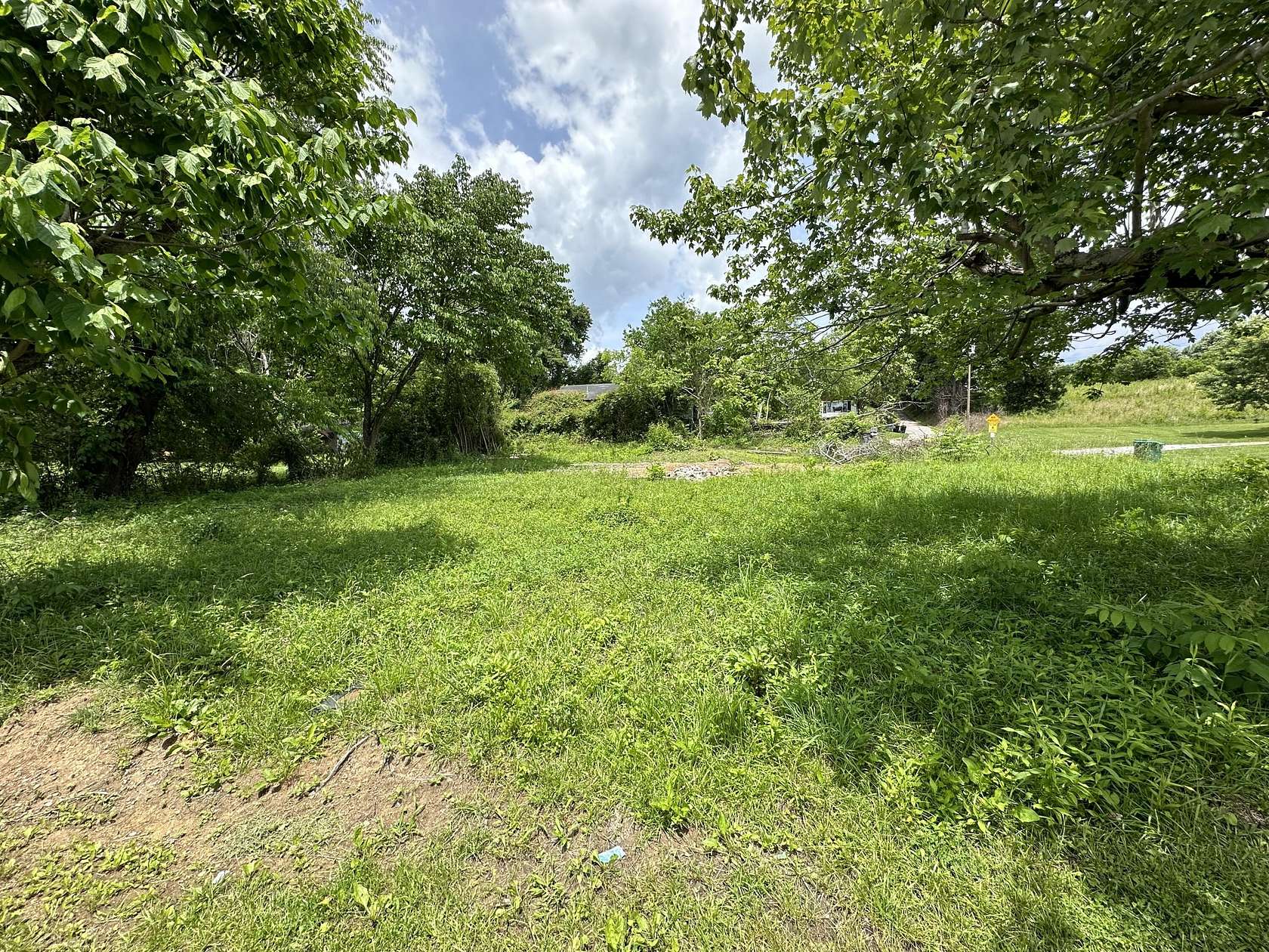 0.09 Acres of Land for Sale in Woodbine, Kentucky