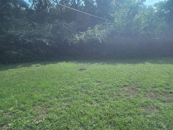 1 Acre of Land for Sale in Arlington, Texas
