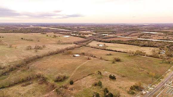 2.5 Acres of Commercial Land for Sale in Honey Grove, Texas