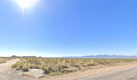 3.01 Acres of Land for Sale in Golden Valley, Arizona