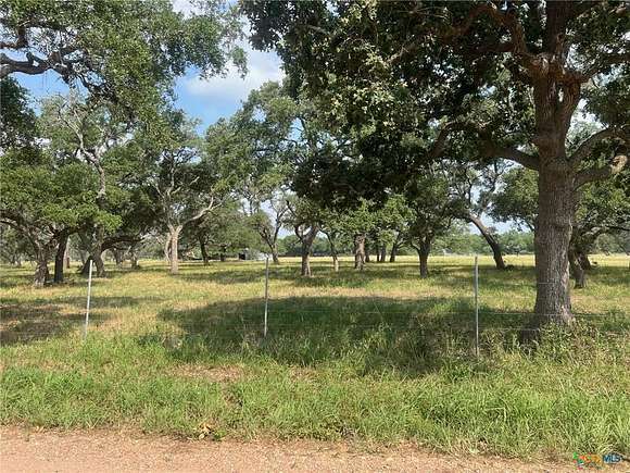 15.7 Acres of Agricultural Land for Sale in Yoakum, Texas