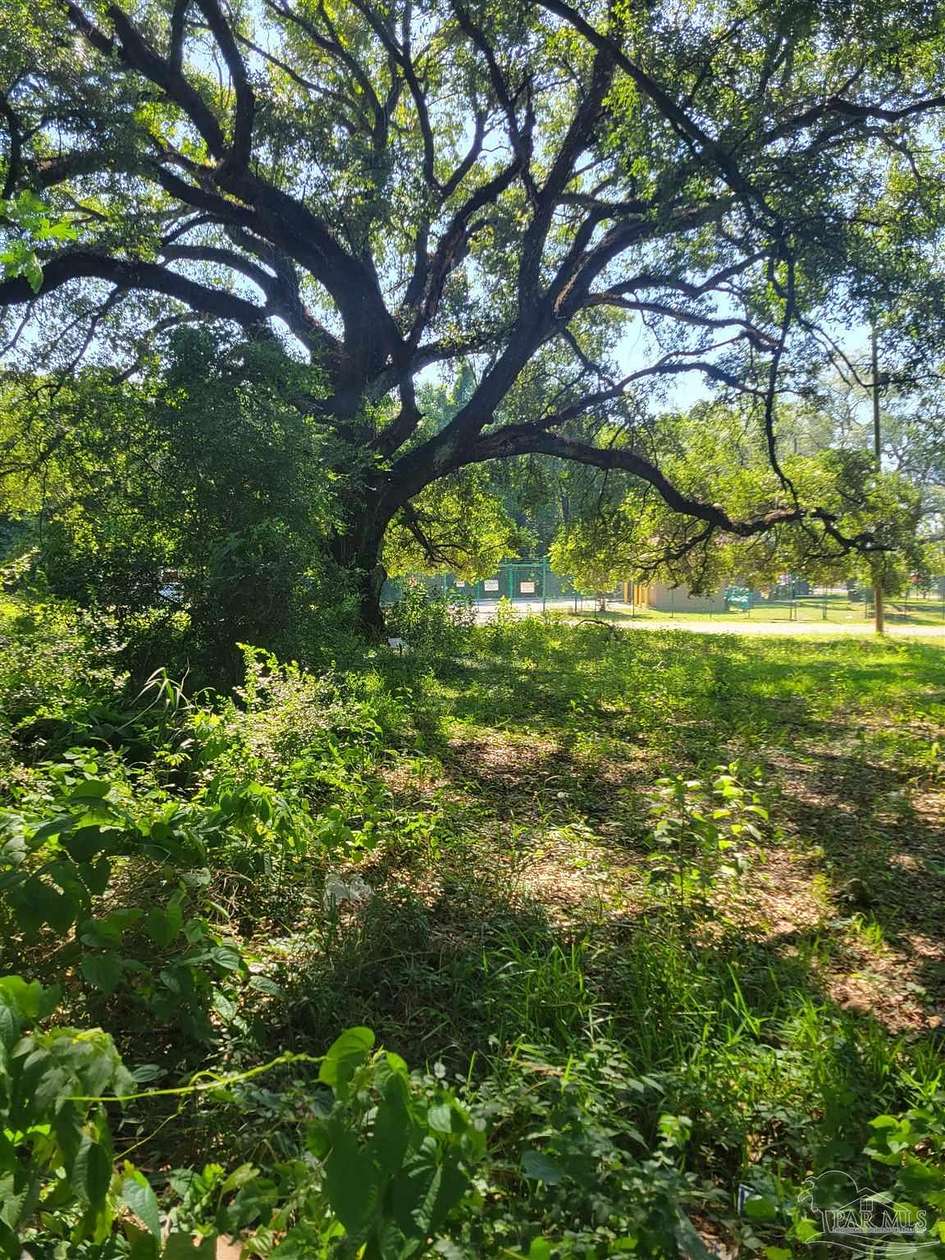 0.12 Acres of Residential Land for Sale in Pensacola, Florida