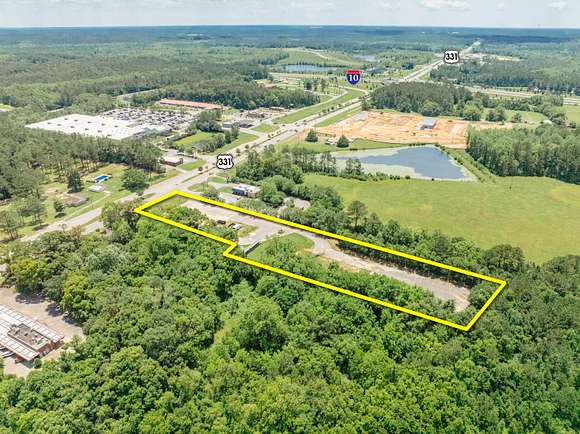 3 Acres of Commercial Land for Sale in DeFuniak Springs, Florida