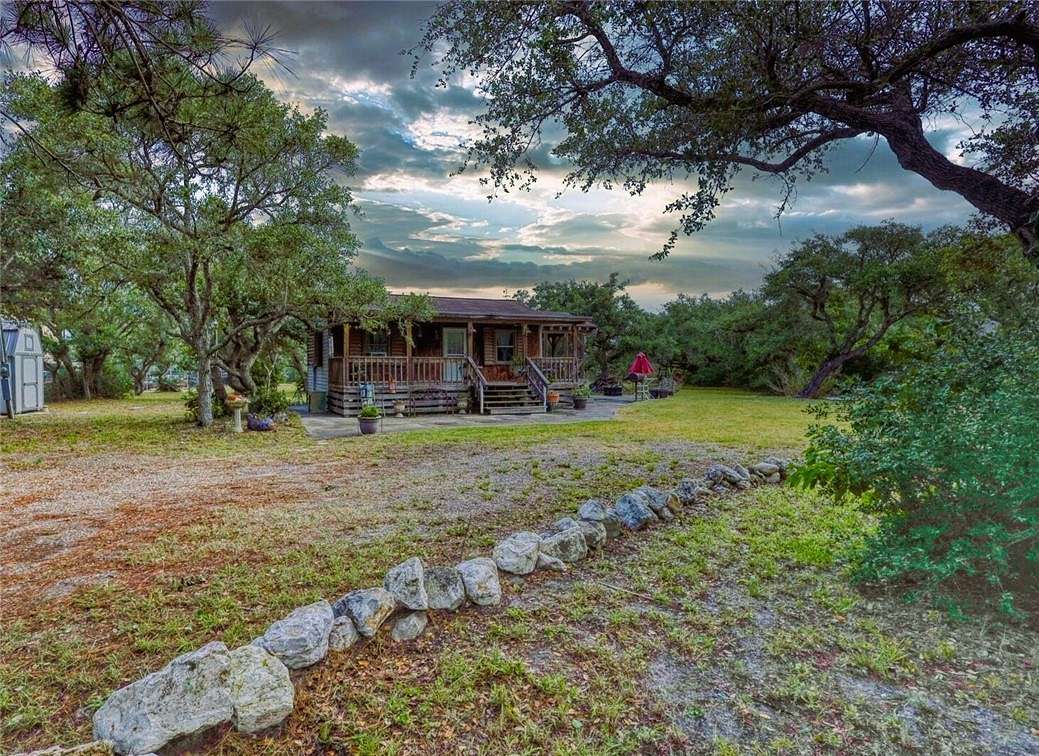 1 Acre of Residential Land with Home for Sale in Rockport, Texas