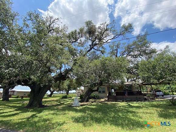 3.117 Acres of Residential Land with Home for Sale in Martindale, Texas