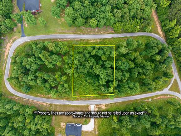 1.08 Acres of Residential Land for Sale in Lexington, Tennessee