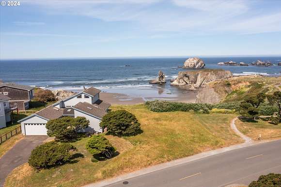 0.89 Acres of Residential Land for Sale in Bandon, Oregon